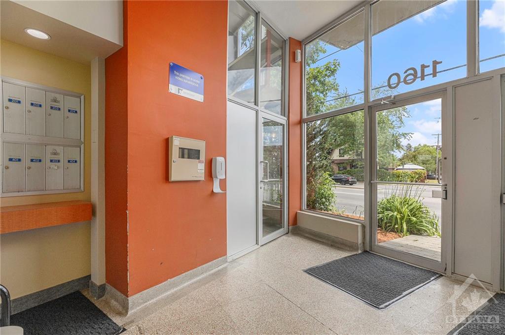 1160 MERIVALE Road