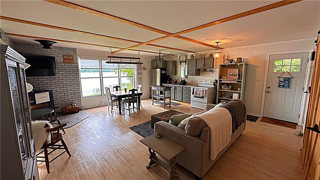 94 GRAHAM LAKE Road
