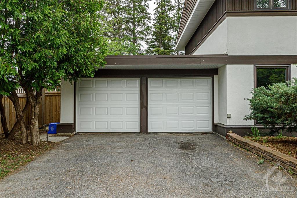 26 PELLAN Crescent N