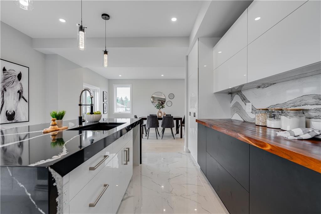 1623 OXBRIDGE Drive