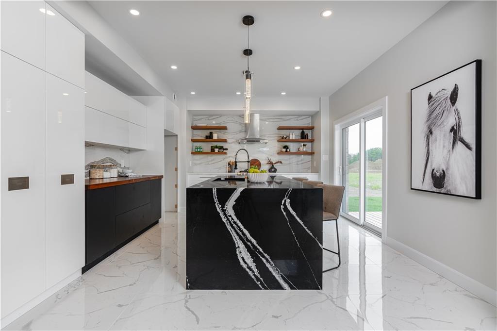 1623 OXBRIDGE Drive