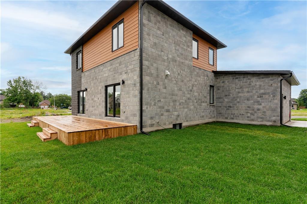 1623 OXBRIDGE Drive
