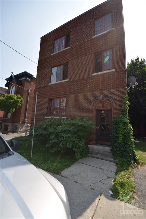 60 STEWART Street