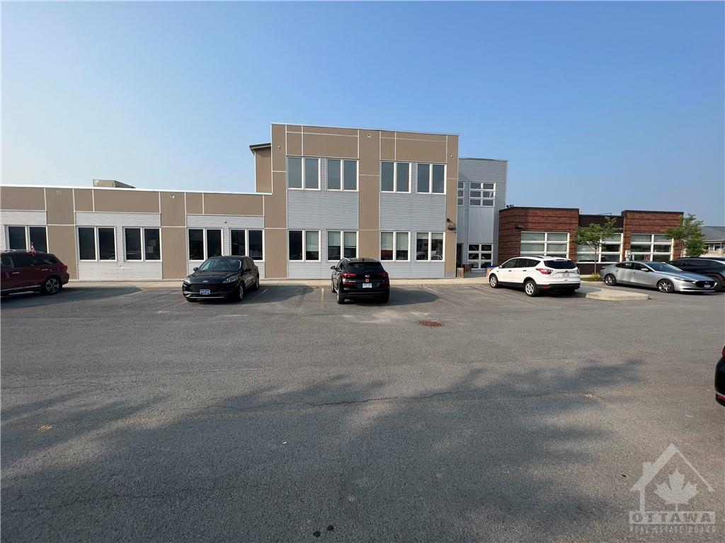 511 LACOLLE Way