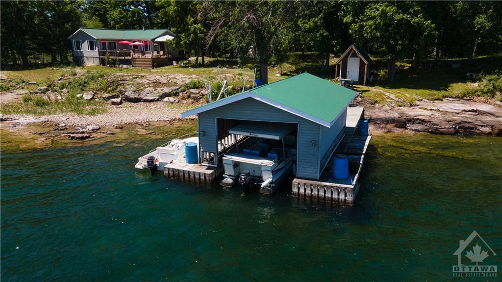68 GRENADIER Island