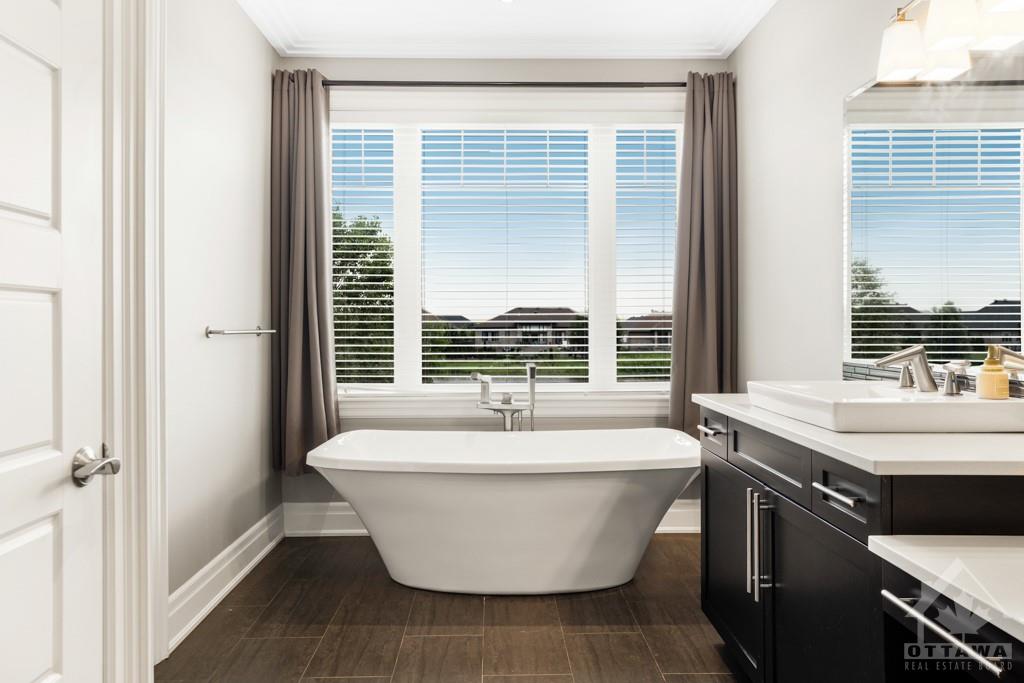 1453 WATER'S EDGE Way