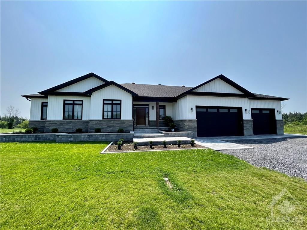 260 TRUDEAU Crescent