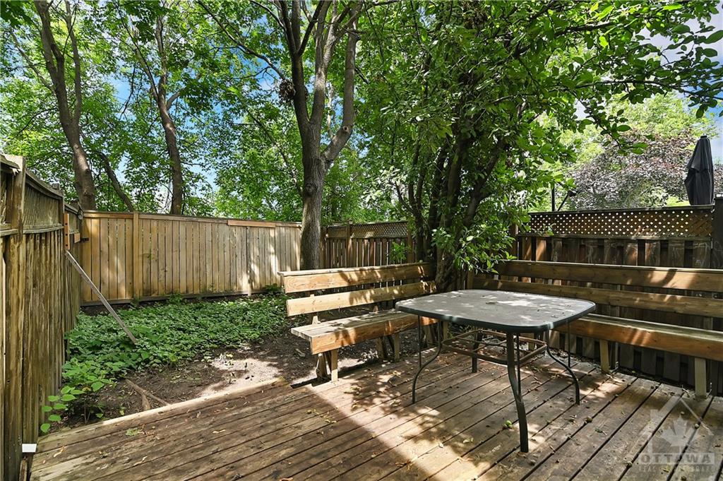99 HUNTERSWOOD Crescent