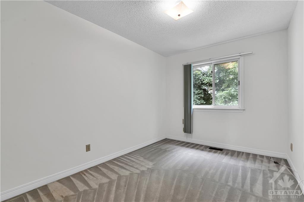 99 HUNTERSWOOD Crescent