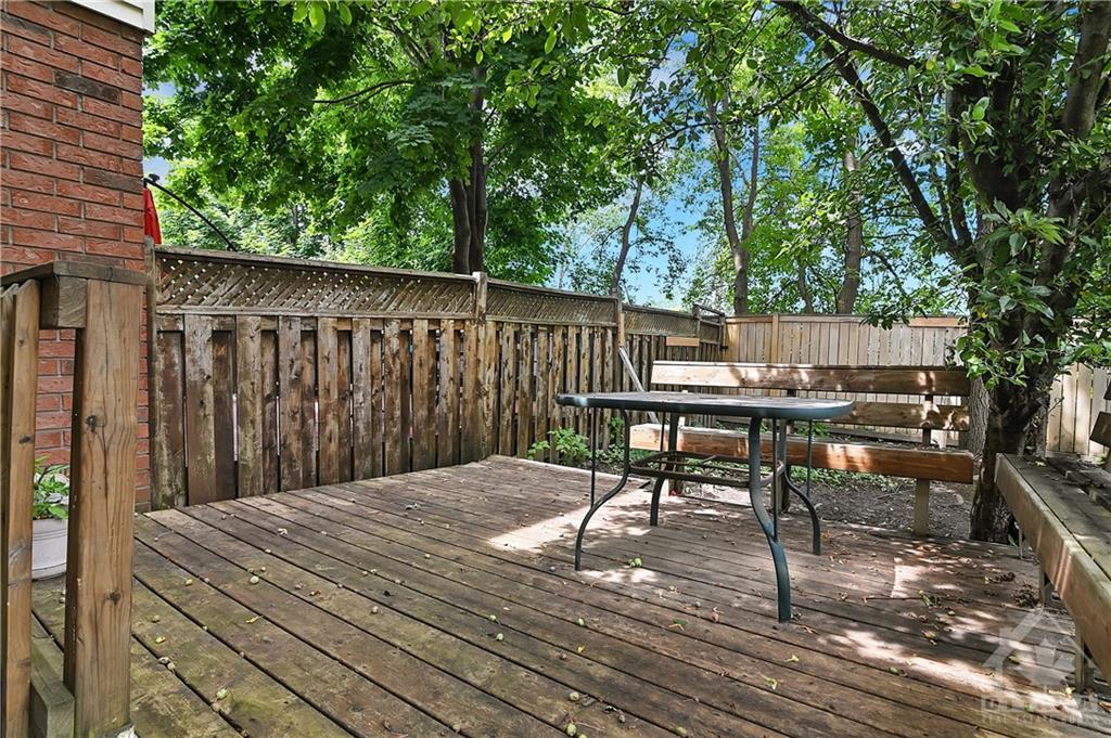 99 HUNTERSWOOD Crescent
