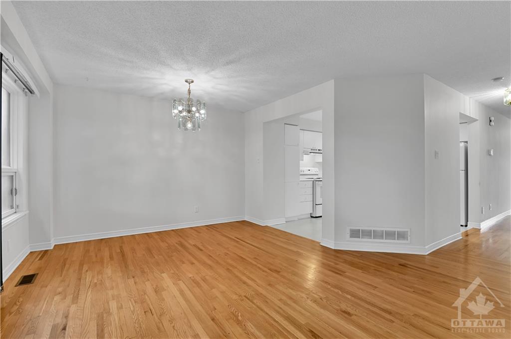 99 HUNTERSWOOD Crescent