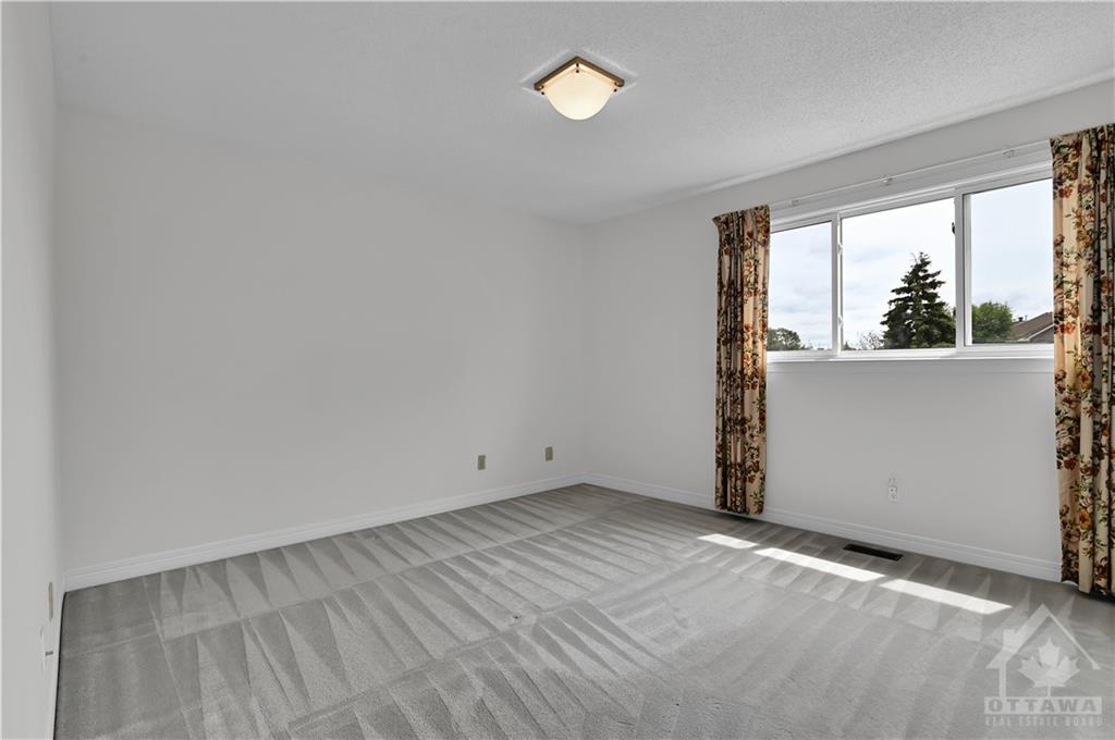 99 HUNTERSWOOD Crescent