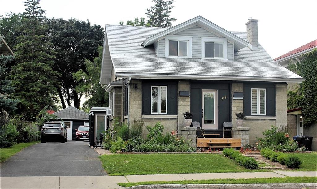 238 AUGUSTUS Street S