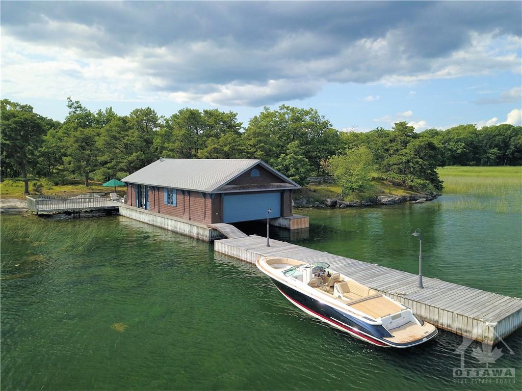 115 E Island
