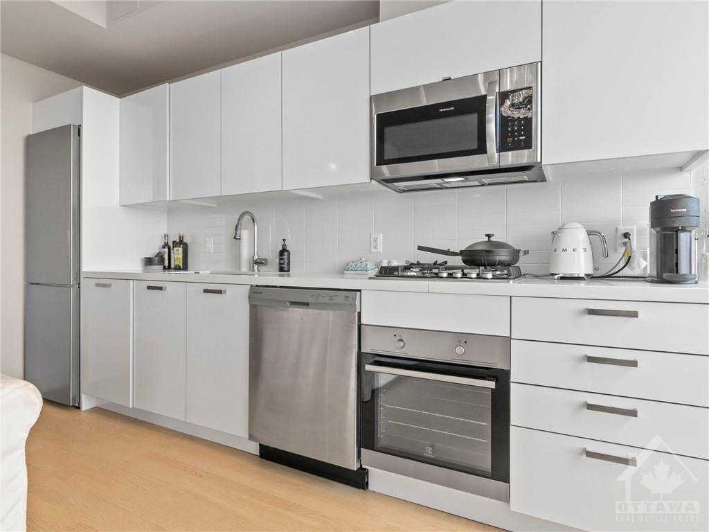 203 CATHERINE Street, #1509