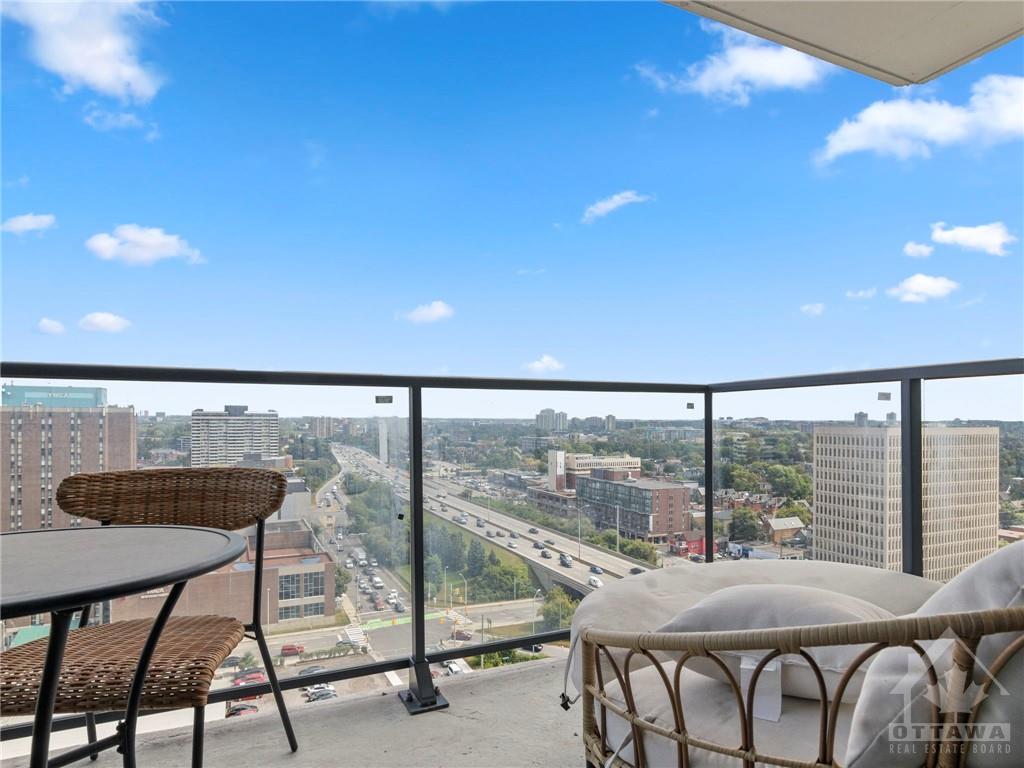 203 CATHERINE Street, #1509