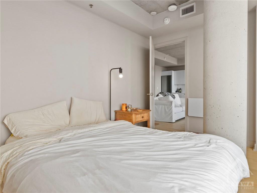 203 CATHERINE Street, #1509