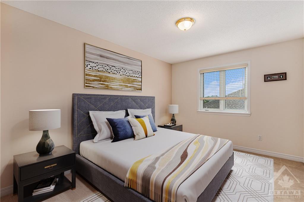 1774 HEATHERSTONE Crescent