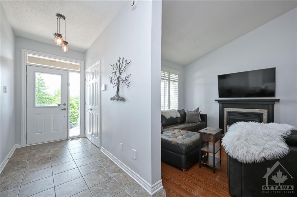 260 ROYAL LANDING Gate