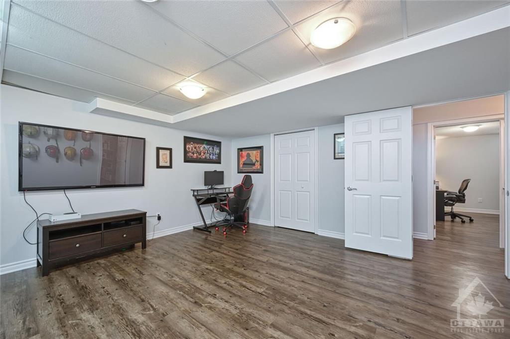 260 ROYAL LANDING Gate