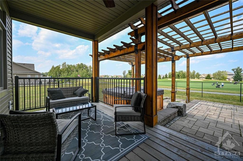 260 ROYAL LANDING Gate