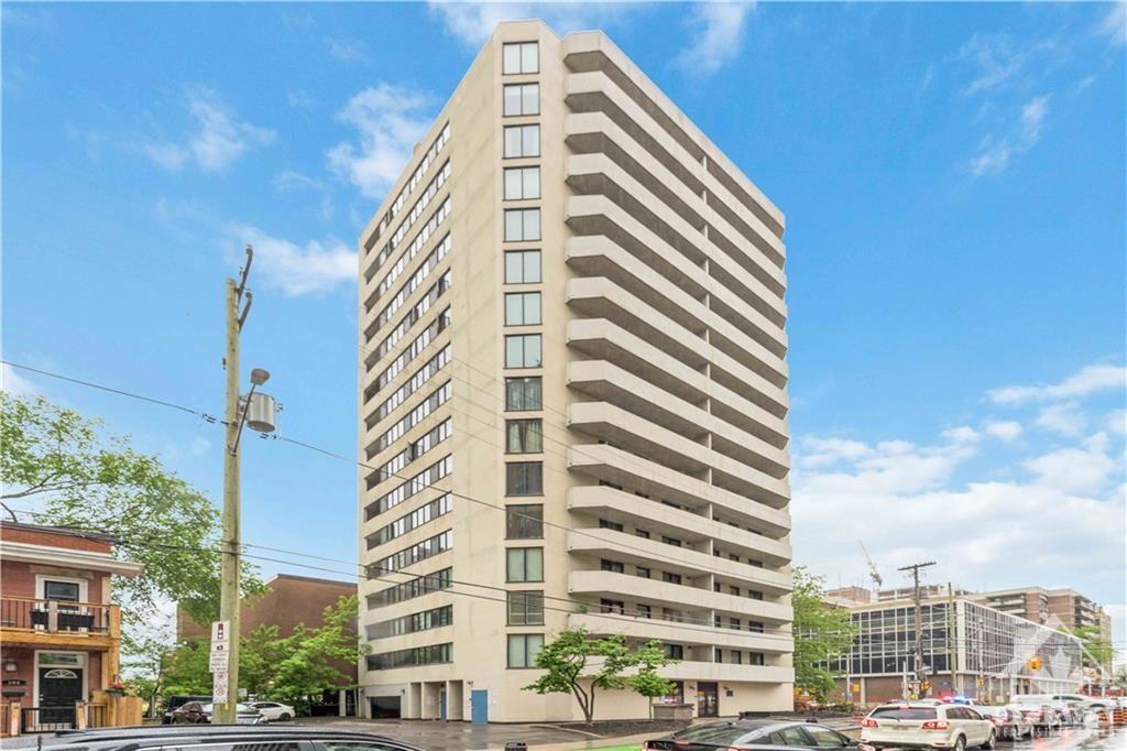200 BAY Street, #1103