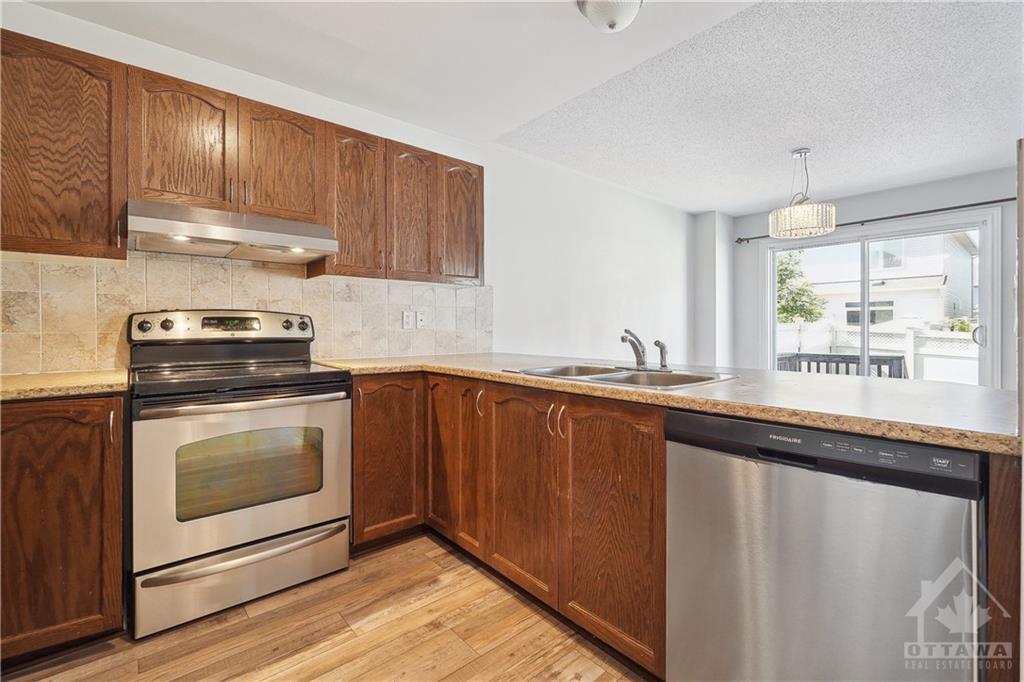 2478 ESPRIT Drive