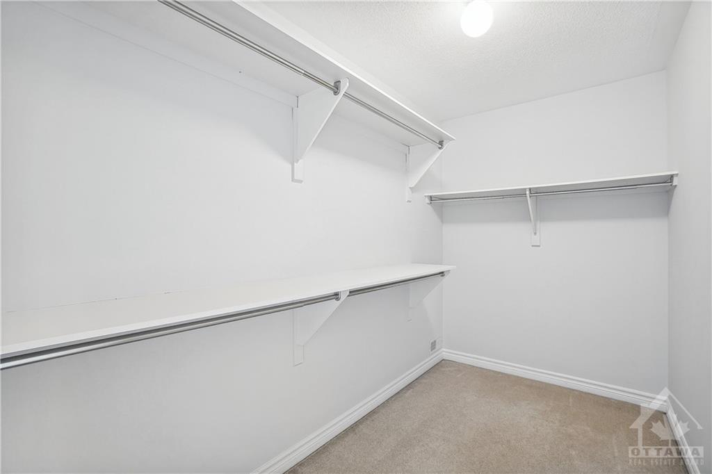 2478 ESPRIT Drive