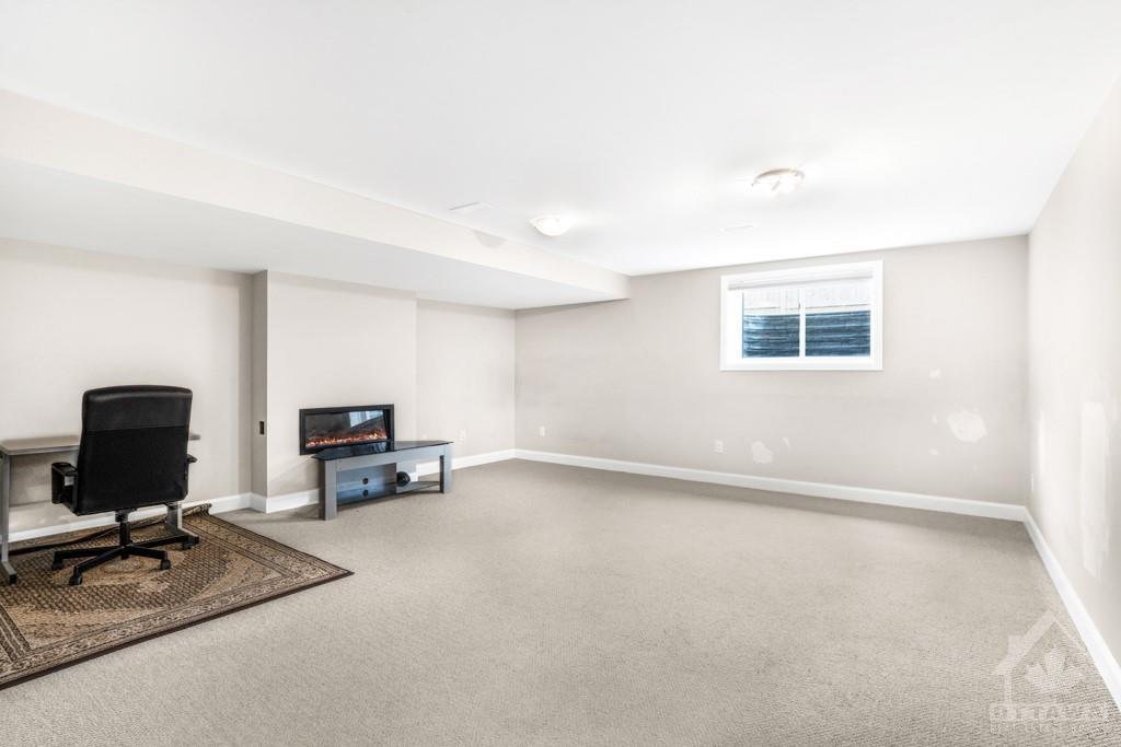 127 ANGELONIA Crescent