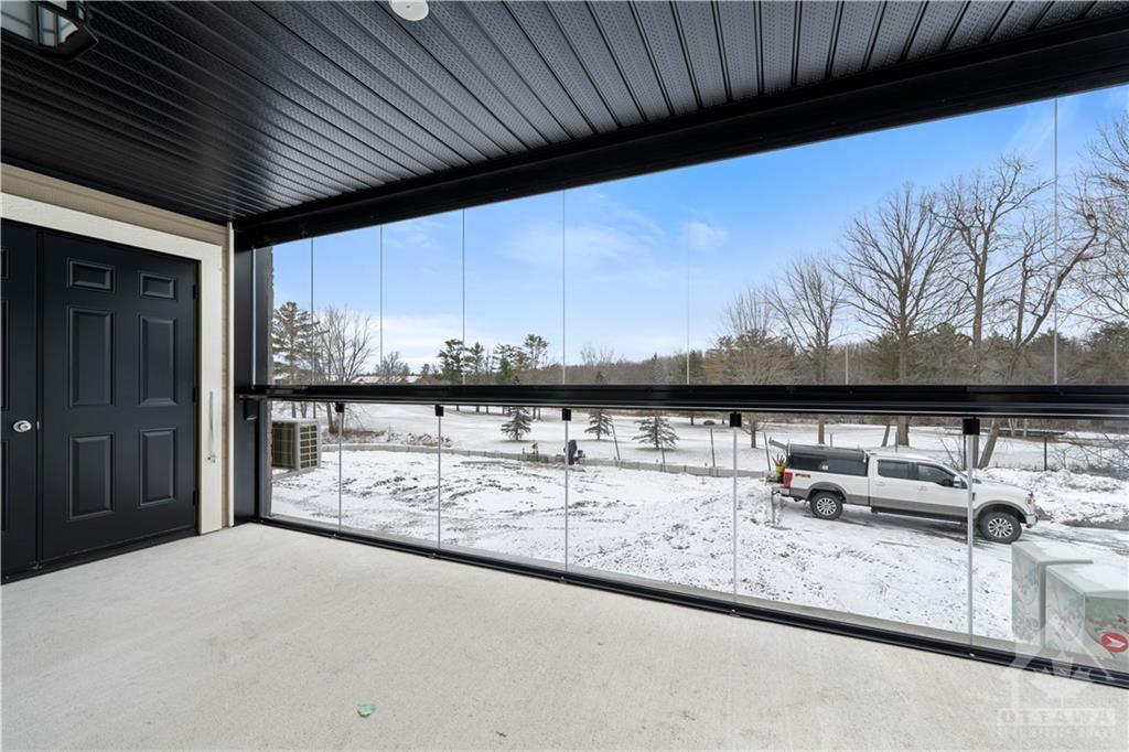 360 MONTEE OUTAOUAIS Street, #701