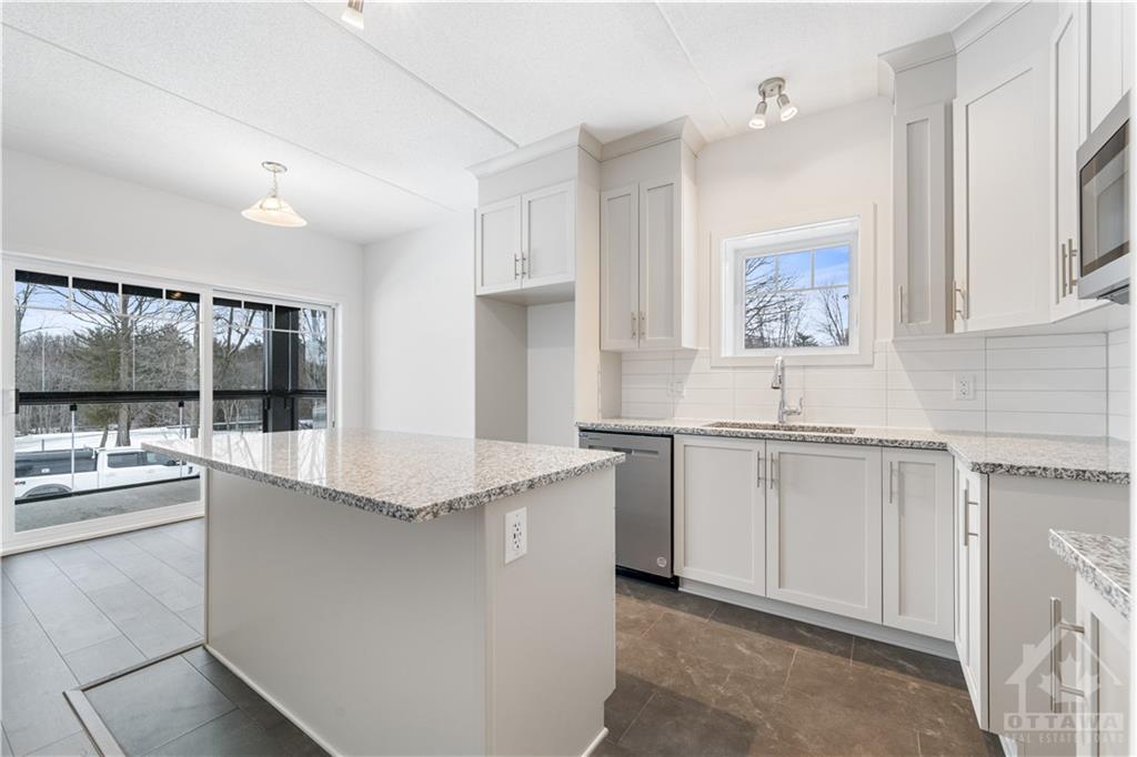 360 MONTEE OUTAOUAIS Street, #701