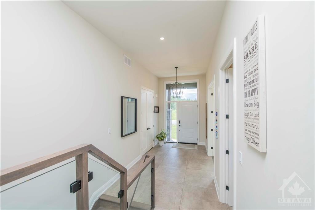 15 RIDEAU CROSSING Crescent