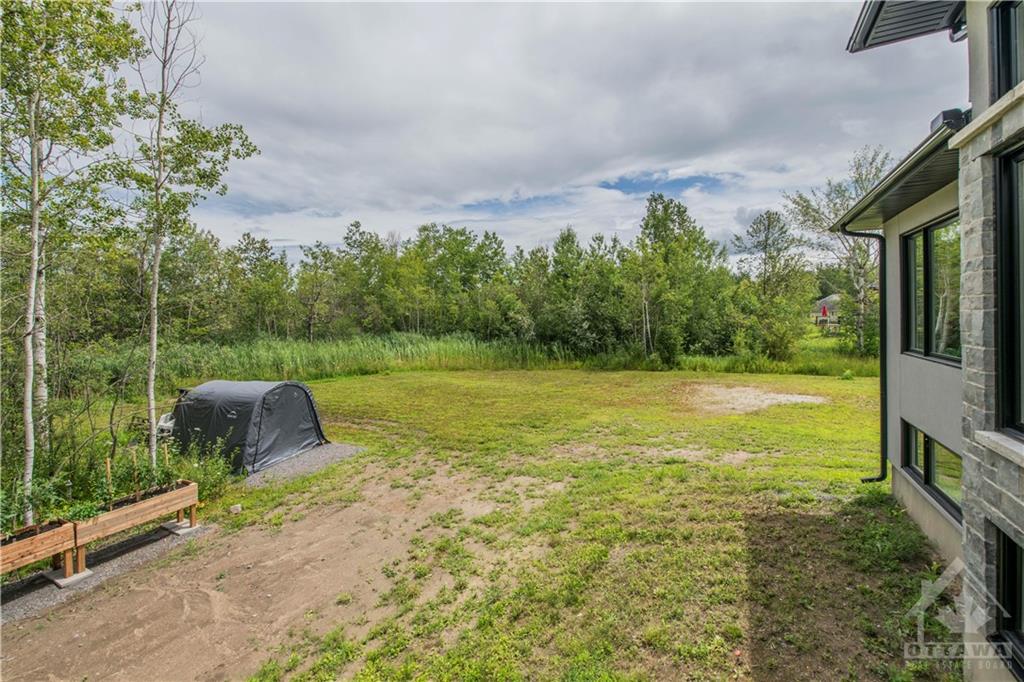 15 RIDEAU CROSSING Crescent