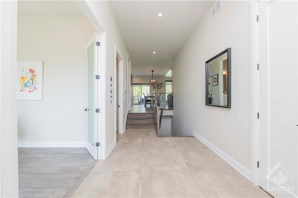 15 RIDEAU CROSSING Crescent