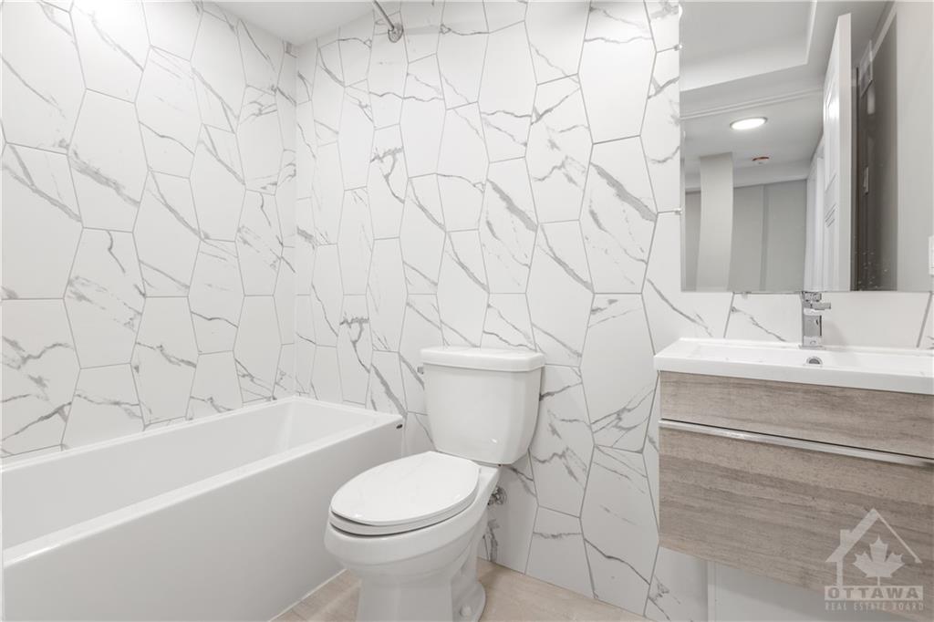 238 CARRUTHERS Avenue, #101