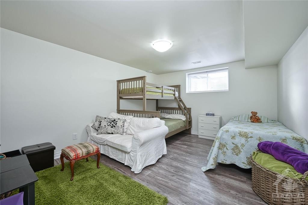 874 PERCIVAL Crescent
