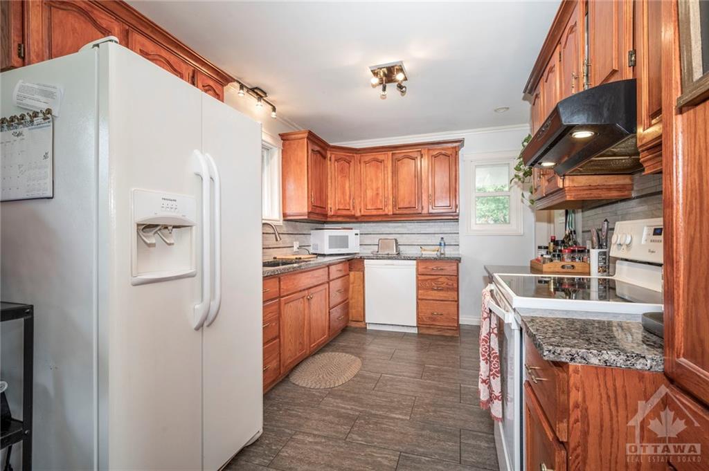 749 TOLLGATE Road