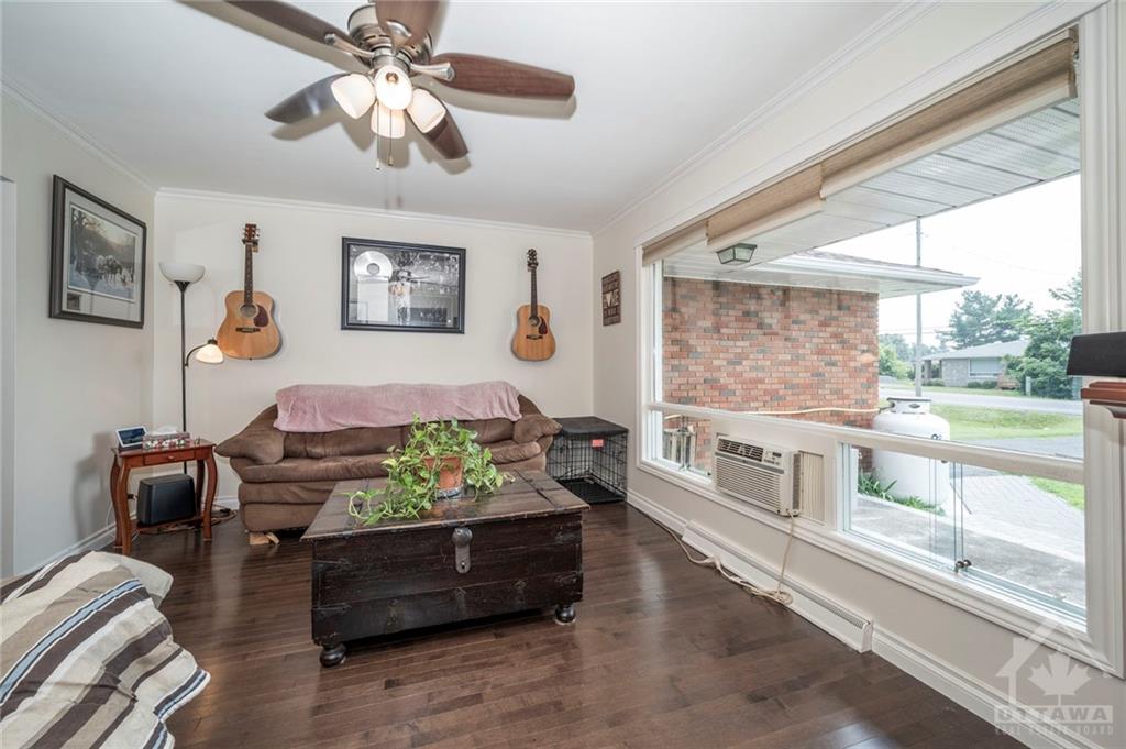 749 TOLLGATE Road