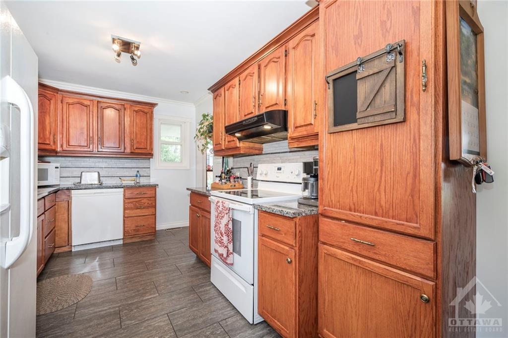 749 TOLLGATE Road