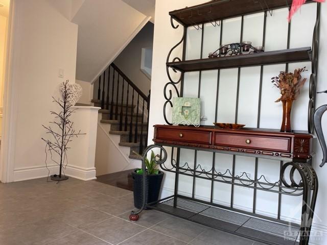 1133 CLEMENT Court