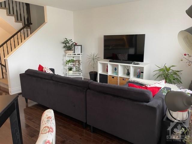 1133 CLEMENT Court