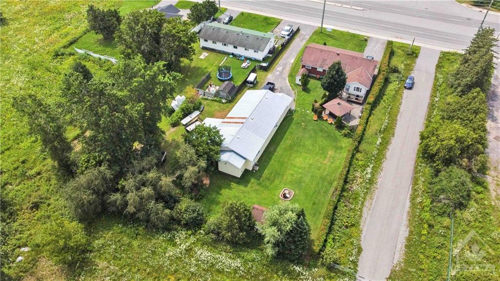 2133 MER BLEUE Road