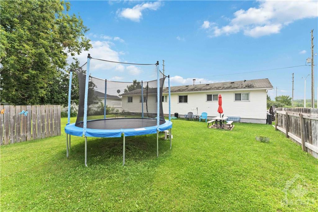 2139 MER BLEUE Road