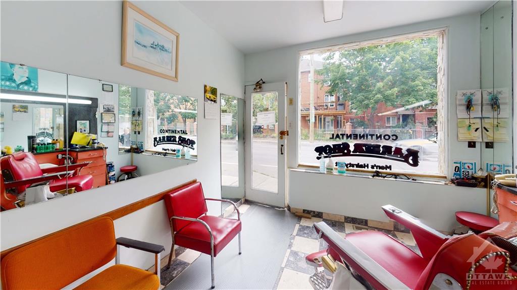 258 KENT Street