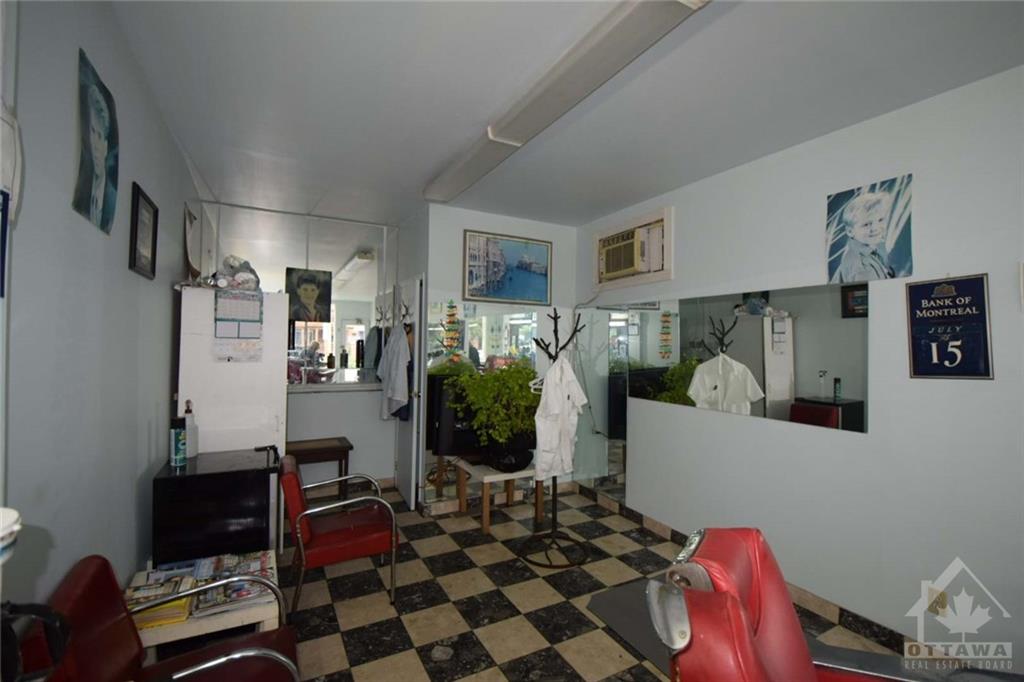 258 KENT Street
