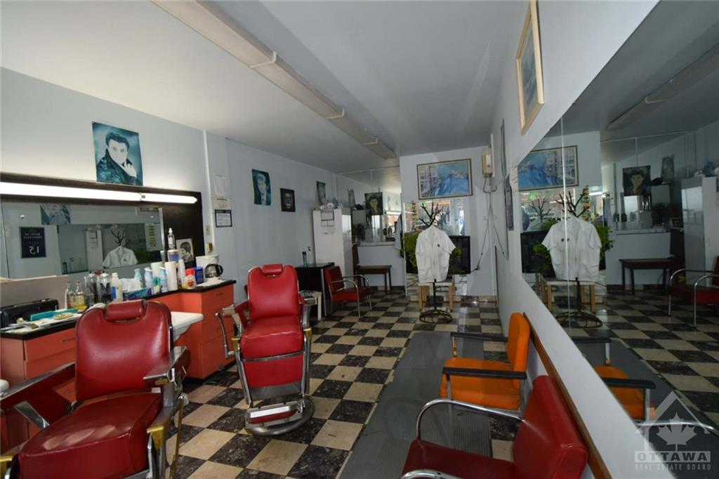 258 KENT Street