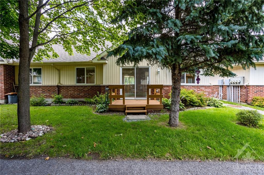 29 DAPHNE Crescent