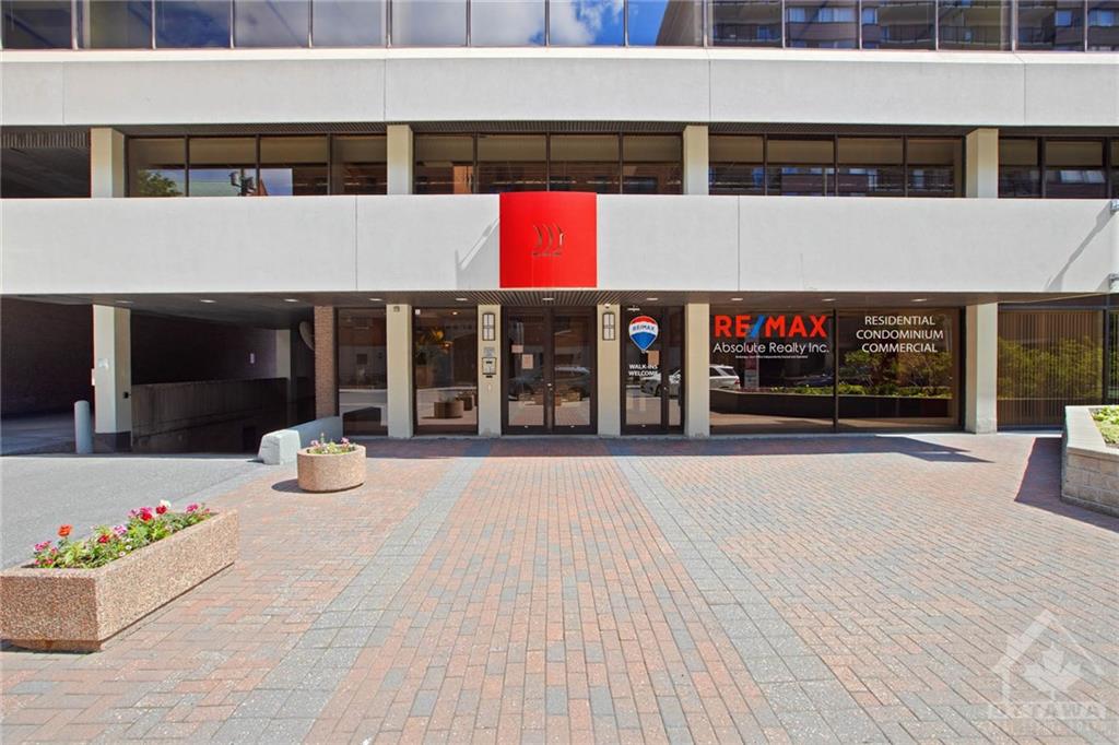 222 SOMERSET Street, #100