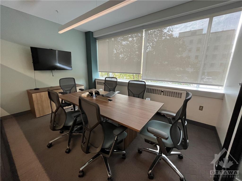 359 KENT Street, #200