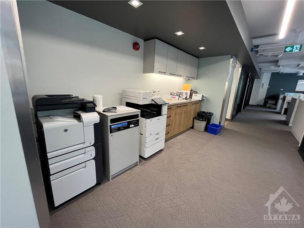 359 KENT Street, #200